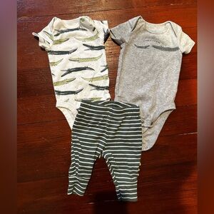 Carter's Crocodile and Gray Bodysuit Set